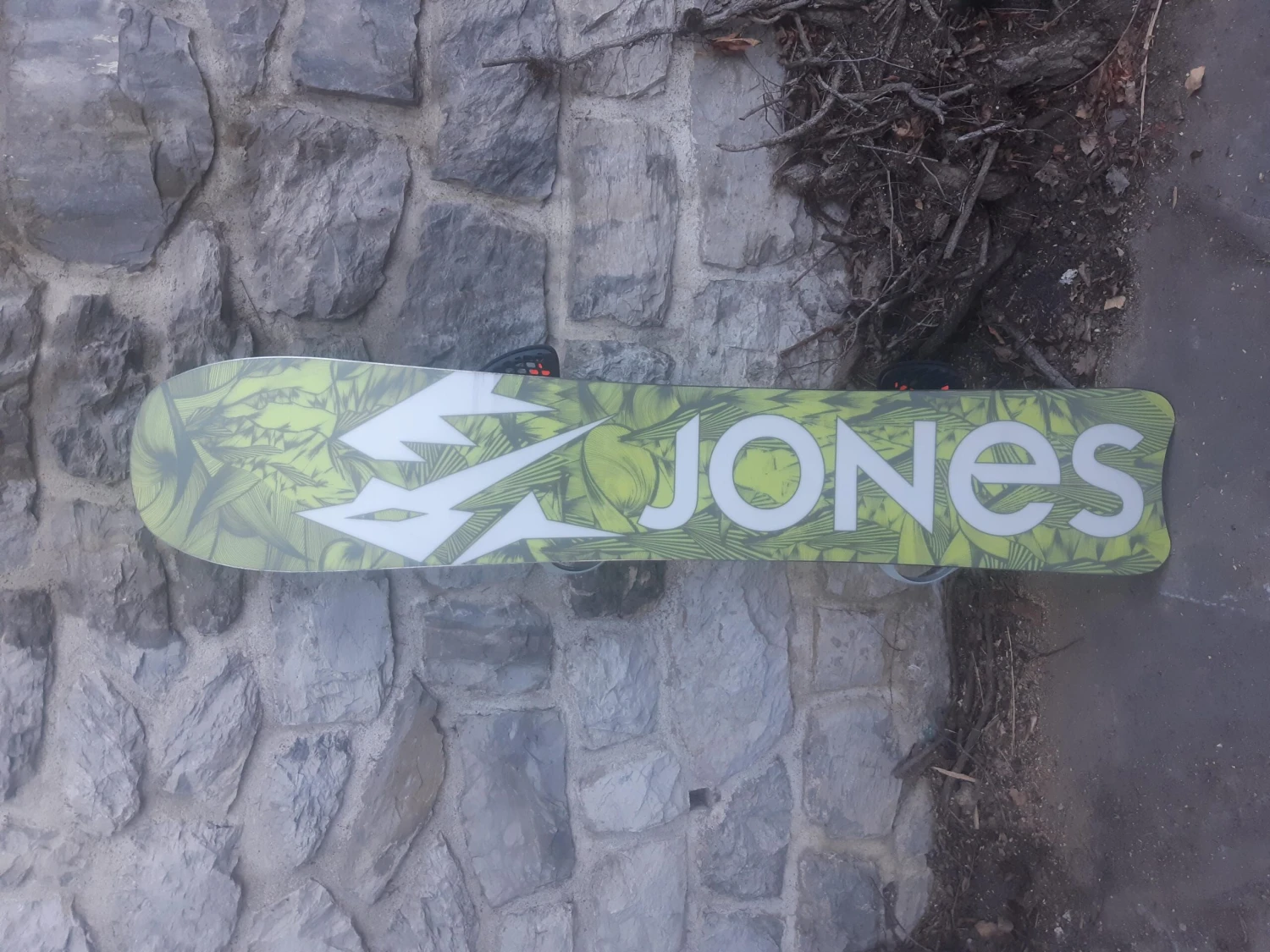 Jones Hovercraft 2 Jones Hovercraft – Image 2