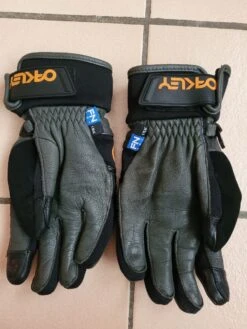 Oakley Winter Factory -MRA Snow Magasin 4 109