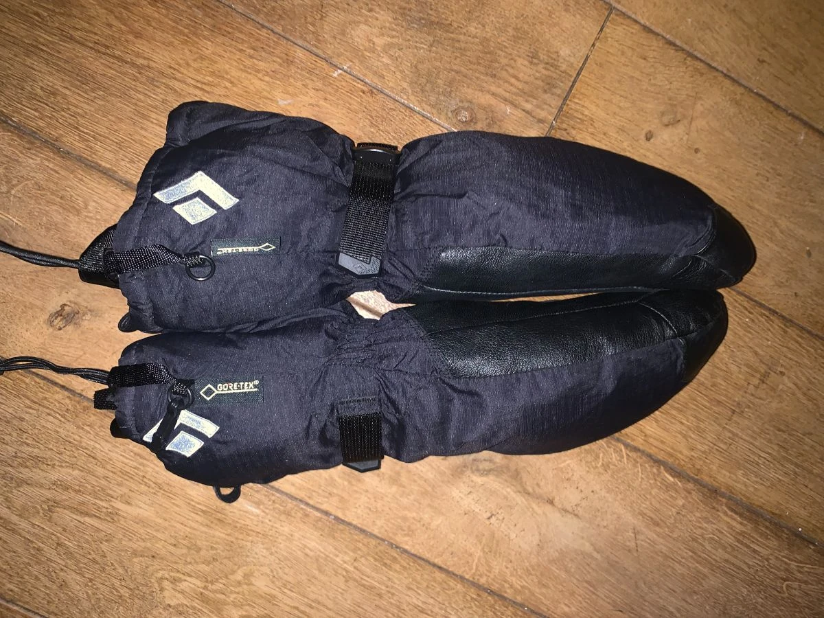 Black Diamond Absolute Mitts 3 Black Diamond Absolute Mitts – Image 3