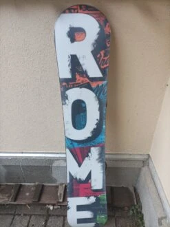 Detail Rocker 8 Detail Rocker -MRA Snow Magasin 5 35