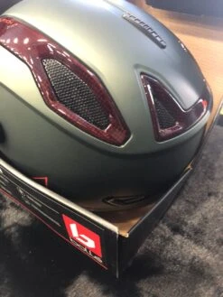 BOLLE V-Line Carbon -MRA Snow Magasin 63c6e2c0cdbc93.29596545 phptro8yu