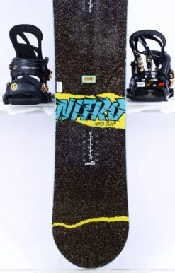 NITRO Ripper Zero 8 NITRO Ripper Zero -MRA Snow Magasin 63ef5144c20815.44848127 snowboards nitro ripper zero
