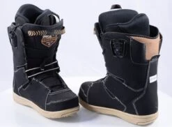 Deeluxe Choice -MRA Snow Magasin 63ef5c9c32be58.28564751 chaussures de snowboard deeluxe choice