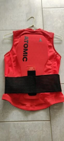 Dorsale ATOMIC Shield Junior Taille JL -MRA Snow Magasin 63f69abd68ca26.55429472 phpftqsmr