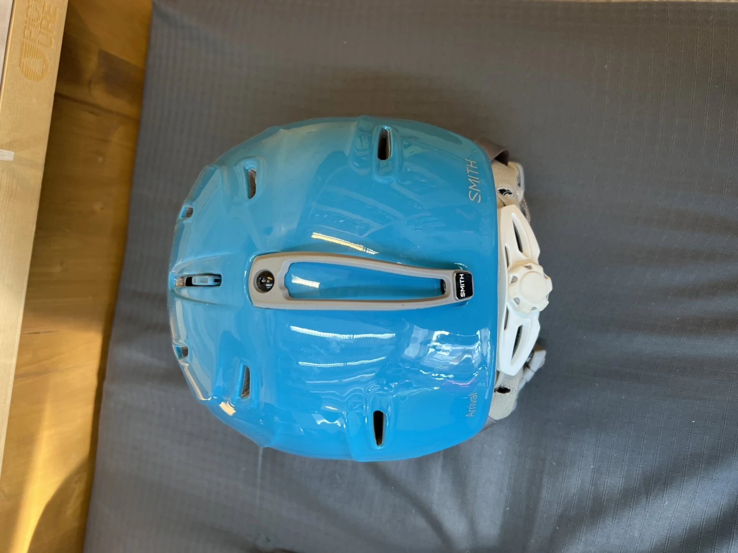 Smith Arrival 2 Smith Arrival – Image 2